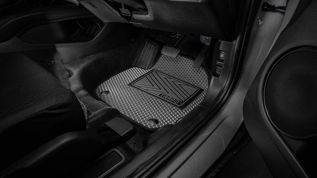 5 signs that you need to replace your car mat - TRAPO® Car Mat Malaysia