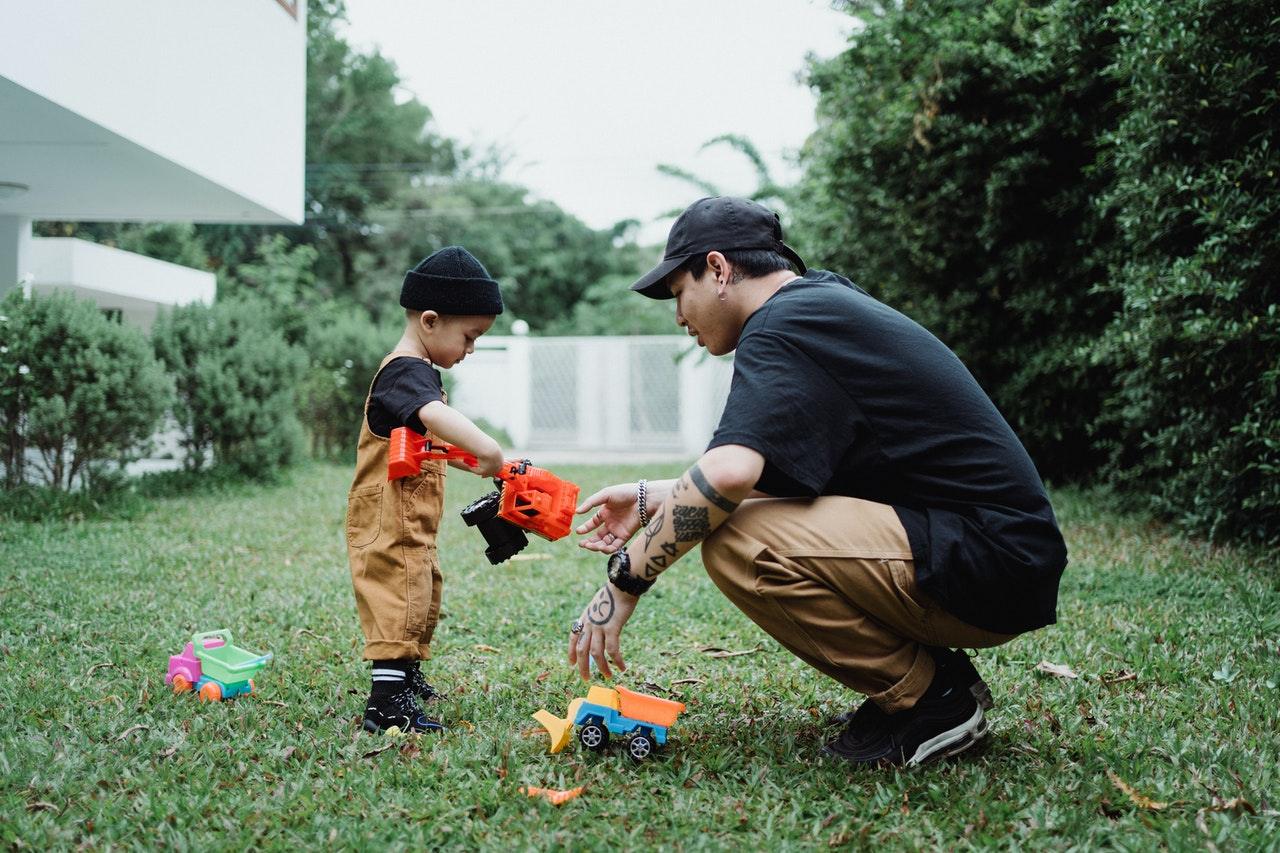 5 Easy Ways to Bond Between Father and Son (Father’s Day Car Edition!) - TRAPO® Car Mat Malaysia